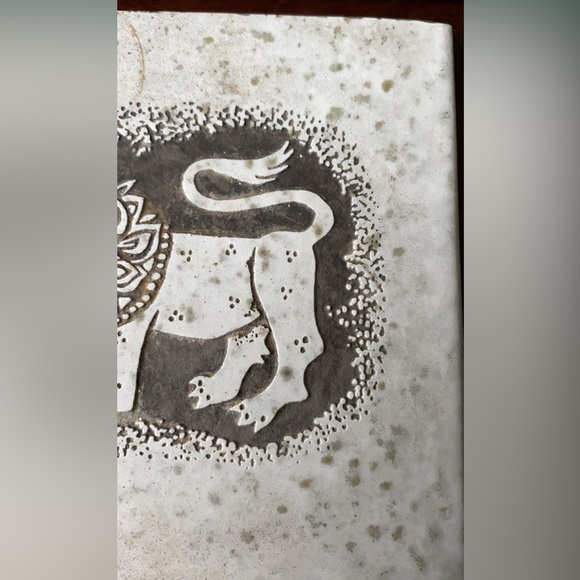 Etched Lion Tile signed Rodney M. Winfield Stone Art - Picture 2 of 3